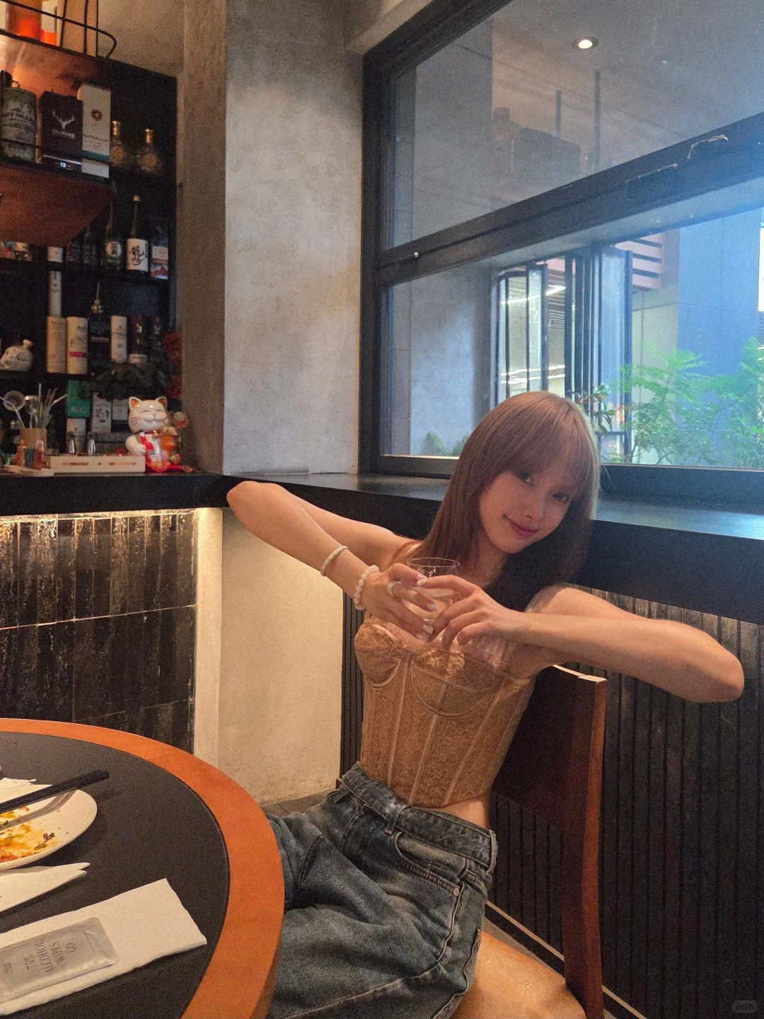 虽然穿的不是 VivienneWestwood🪐