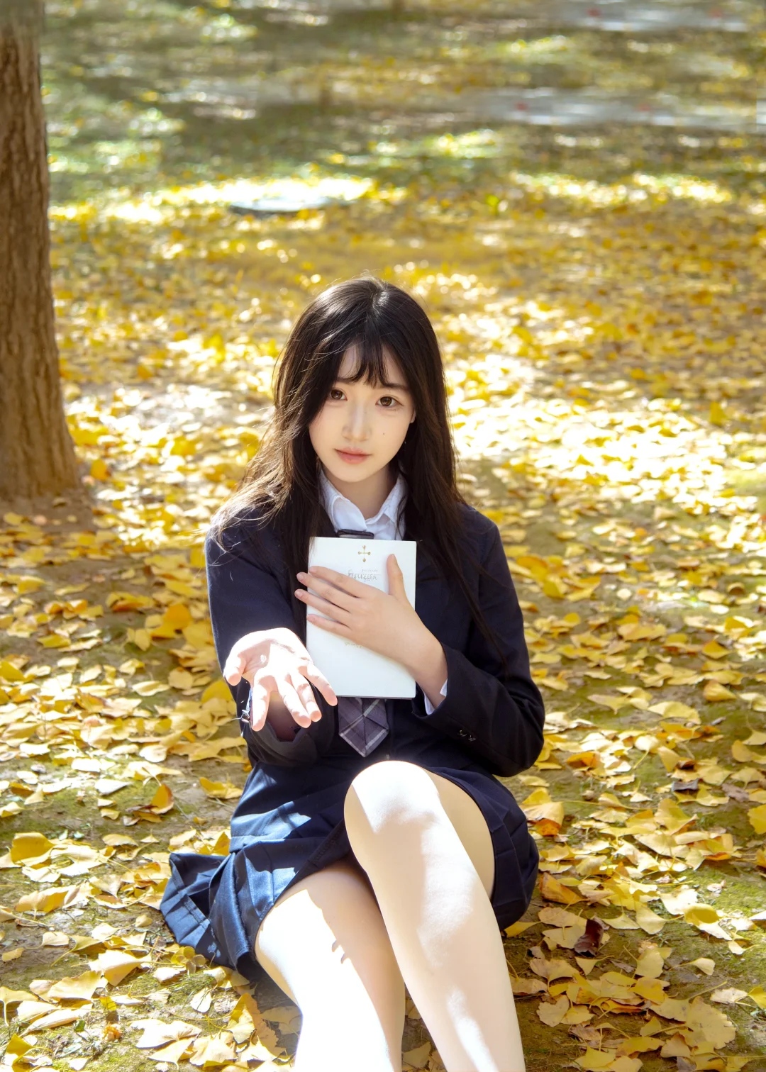 【🍂朝阳公园秋日心动警报！JK短裙×银杏雨，清