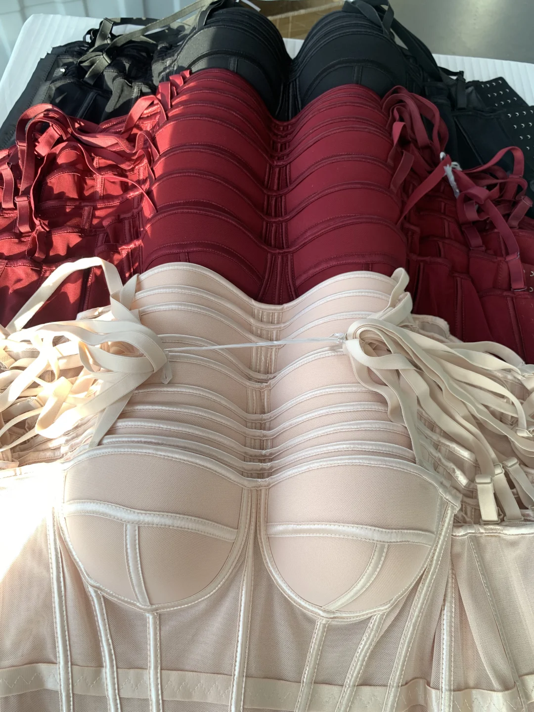 源头工厂｜最近跨境卖爆的鱼骨胸衣～颜色超多