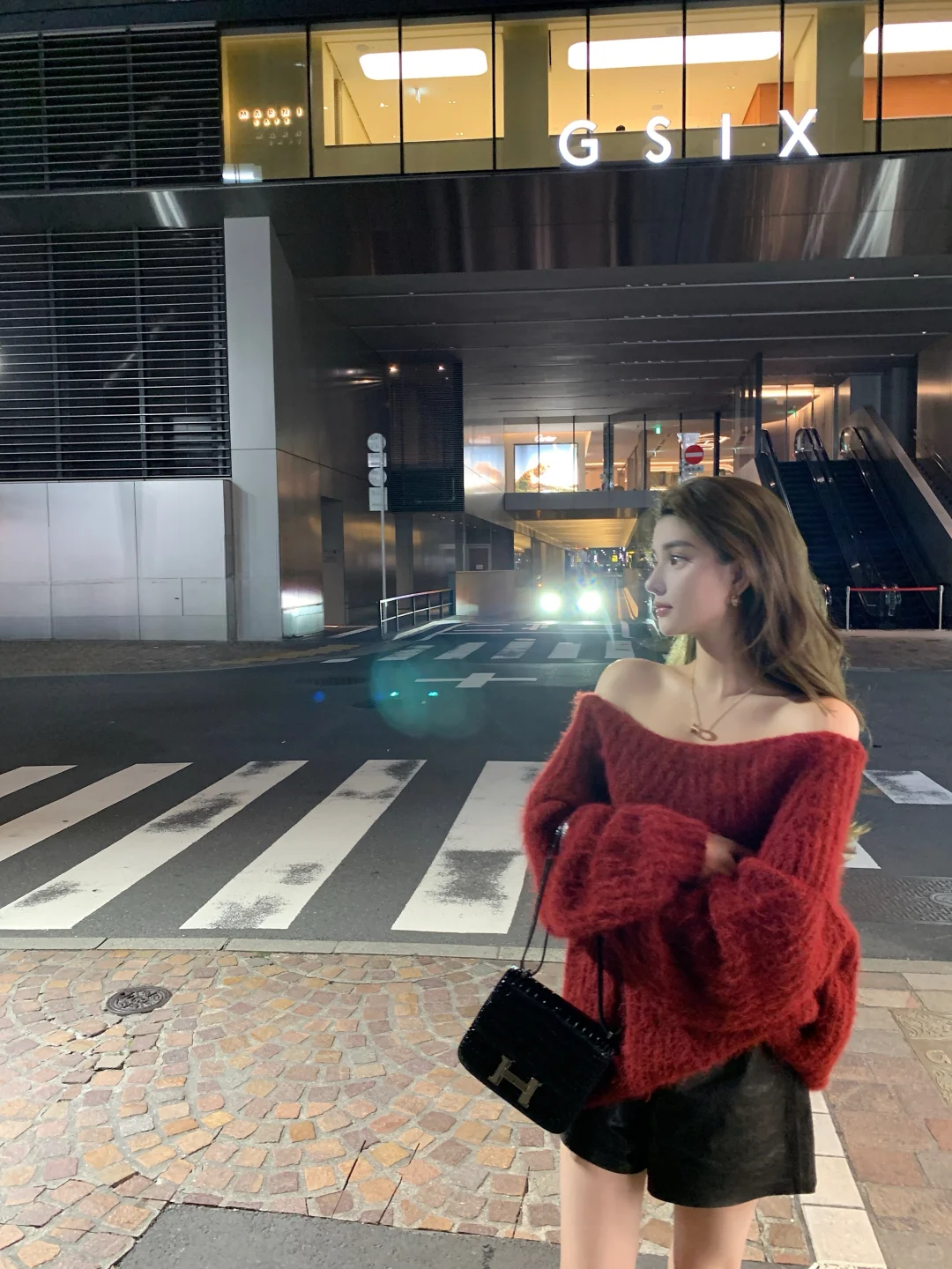 ♥️在重逢的街头 心跳比我先认出你