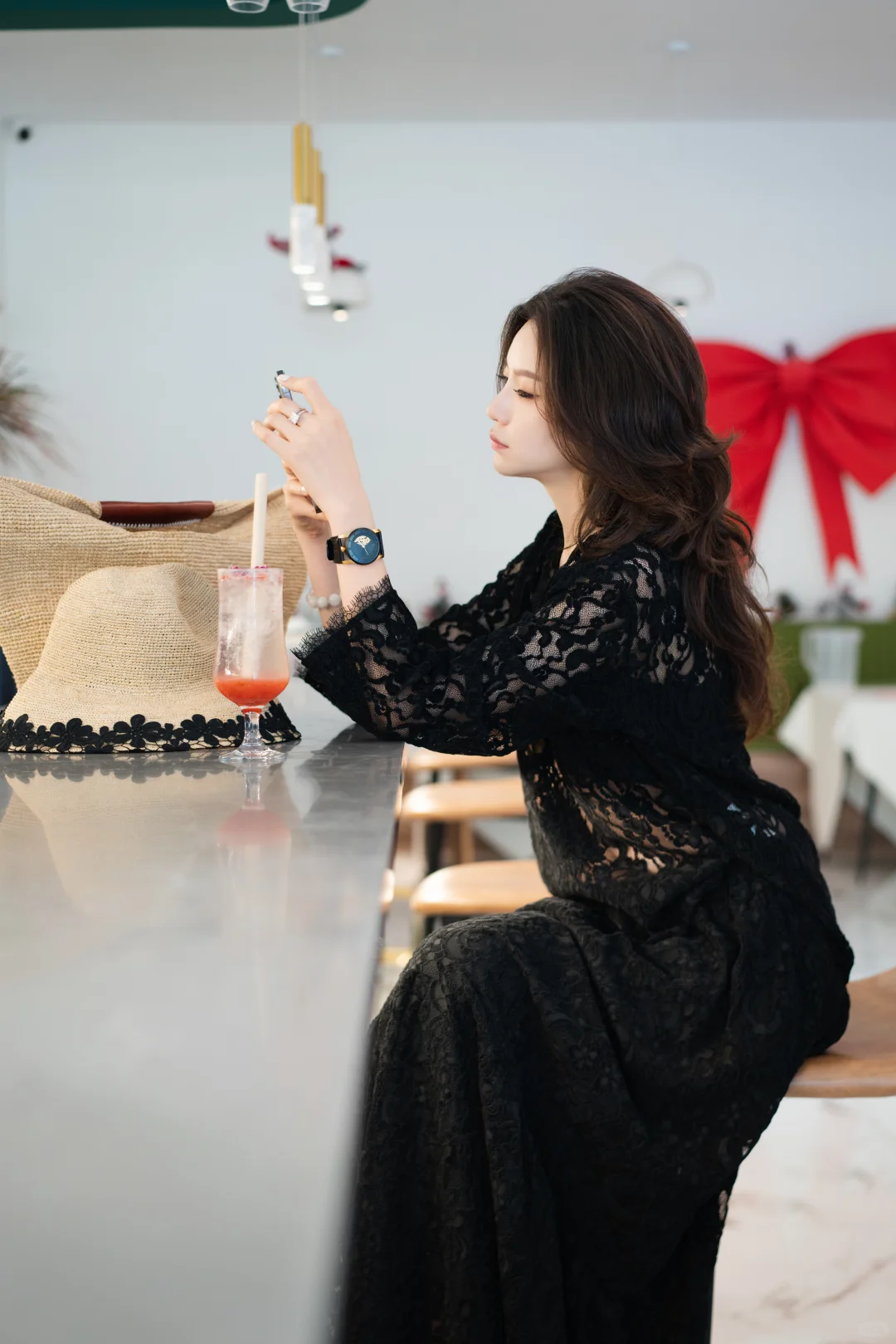 蕾丝哲学丨温柔，但有力量