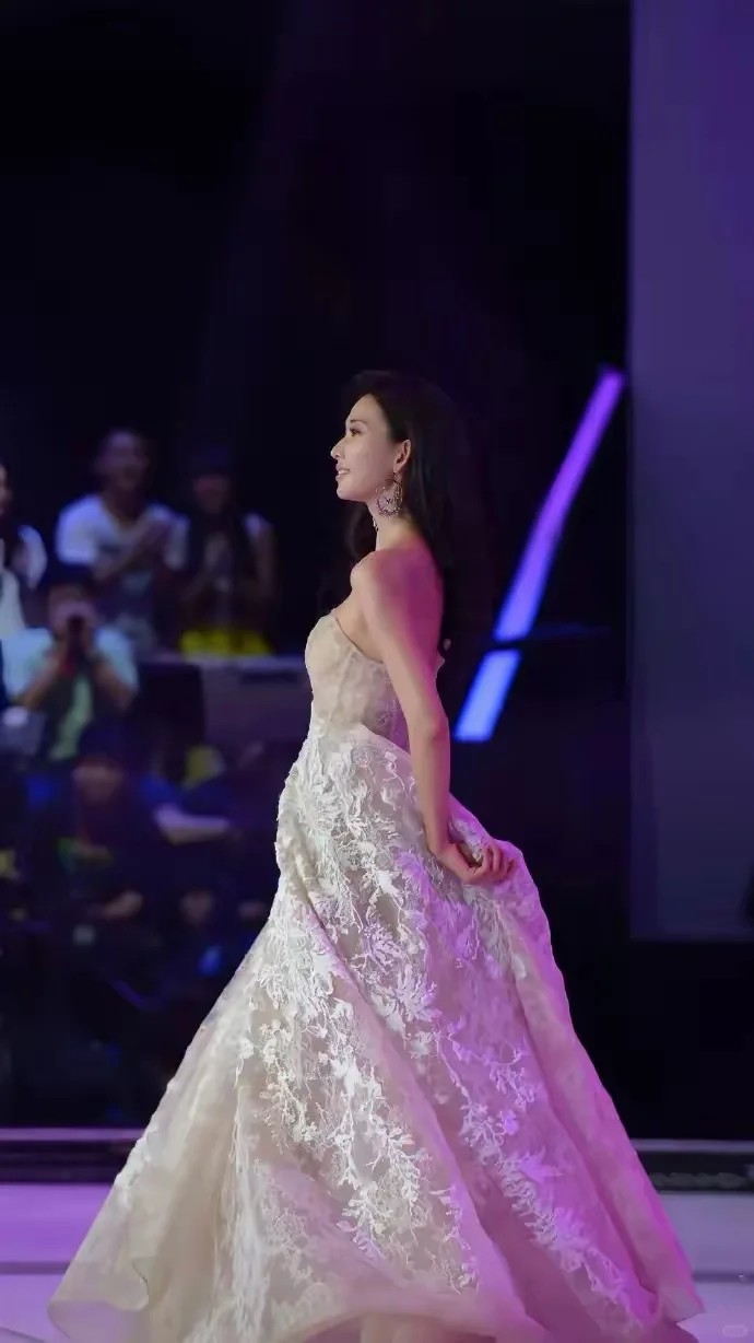 林志玲｜性感女神，太美了！