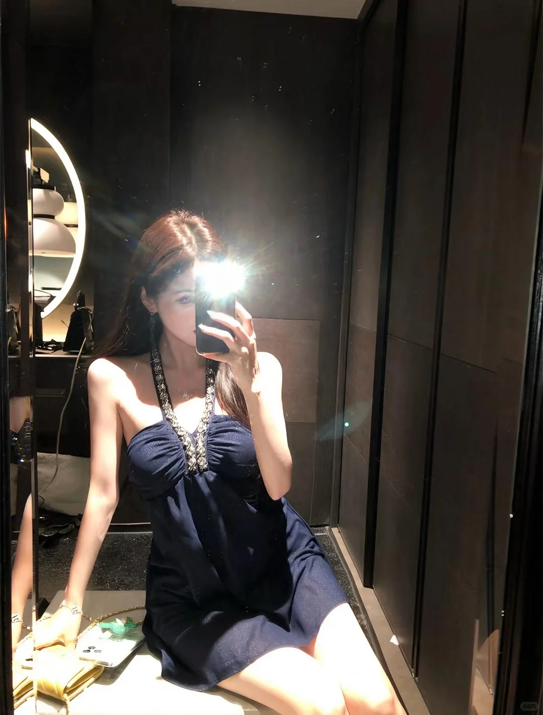 自带松弛感✨ 藏青挂脖裙绝绝子