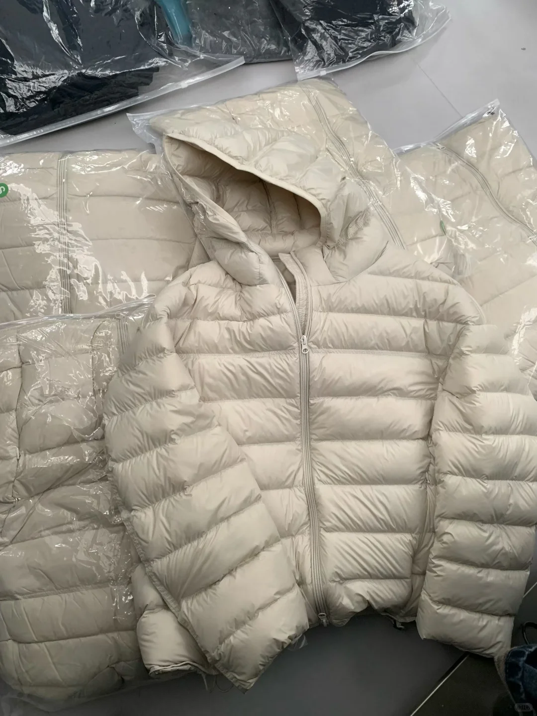 好看的衣服当然要推荐给你们