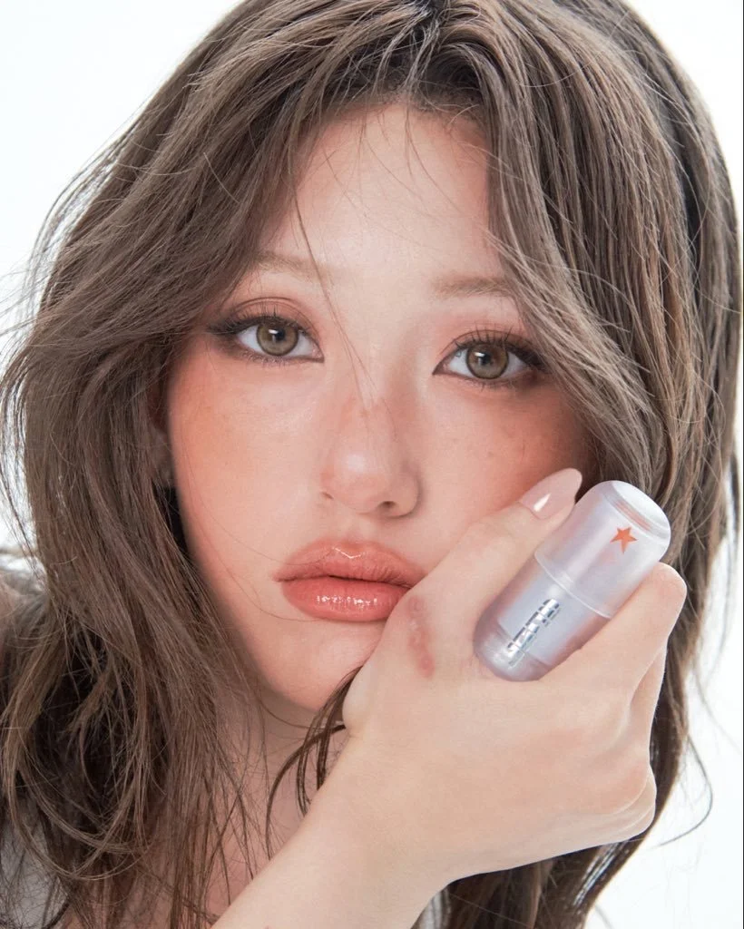 Somi彩妆新品模特图！GLYF上脸也太美了