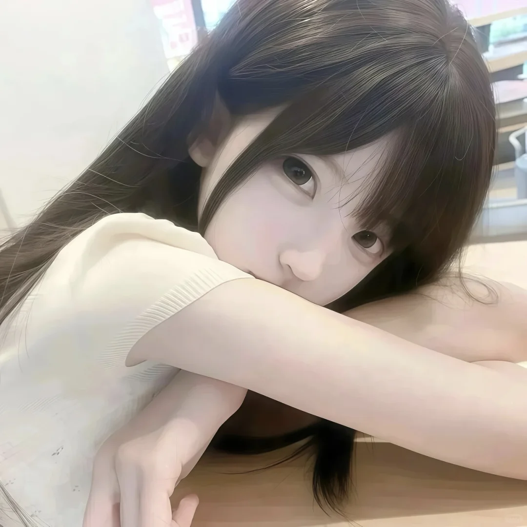 女头丨信仰浪漫与爱，只对温柔忠诚