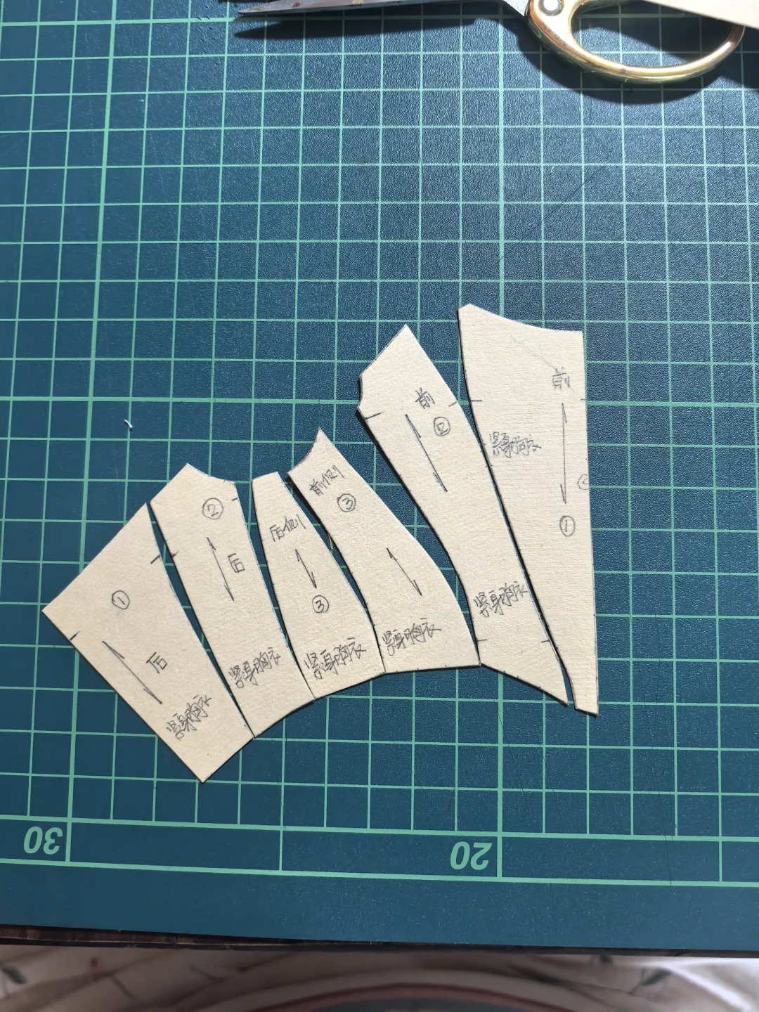 三分胸衣详细步骤