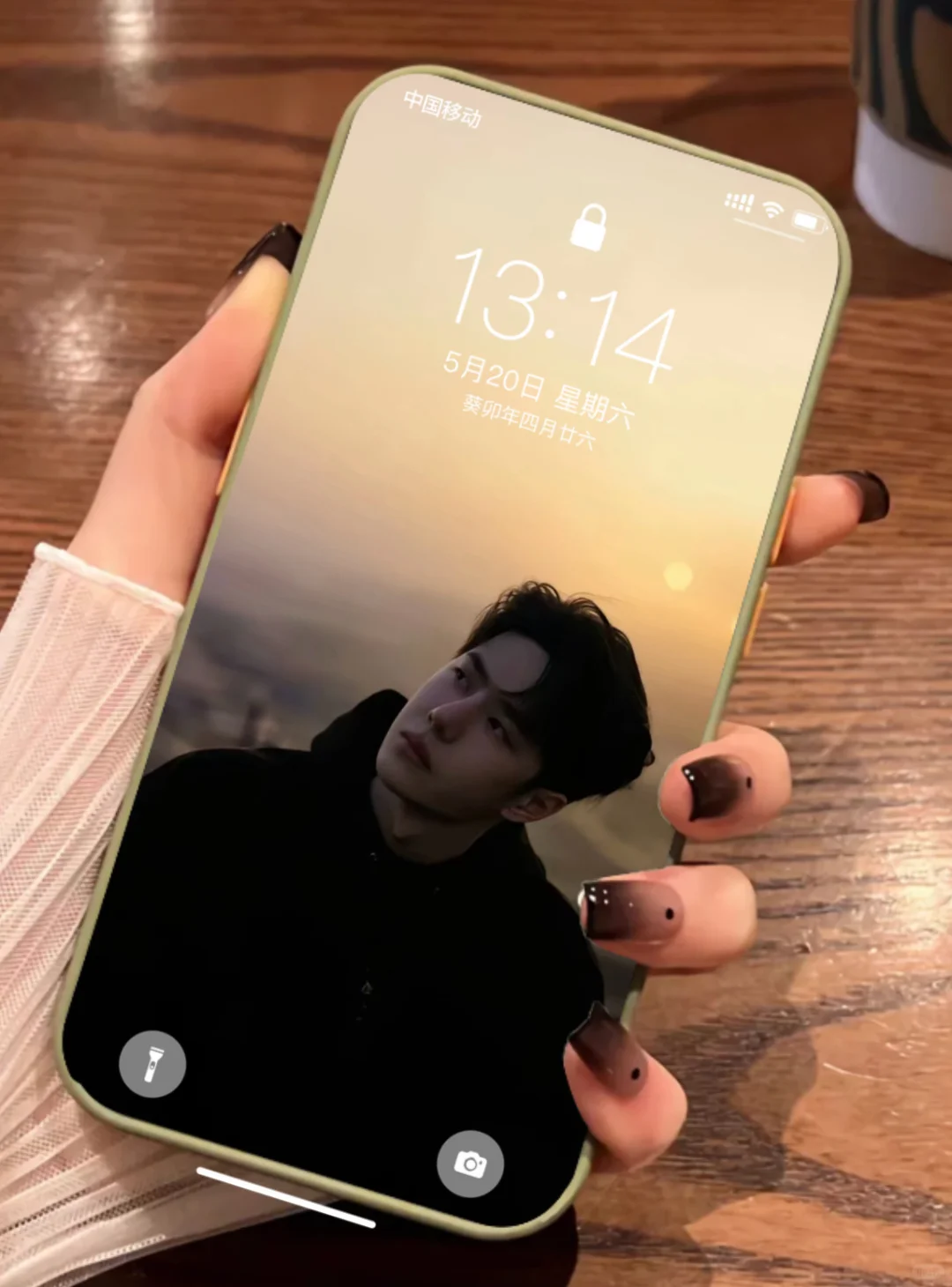 王一博手机壁纸💚