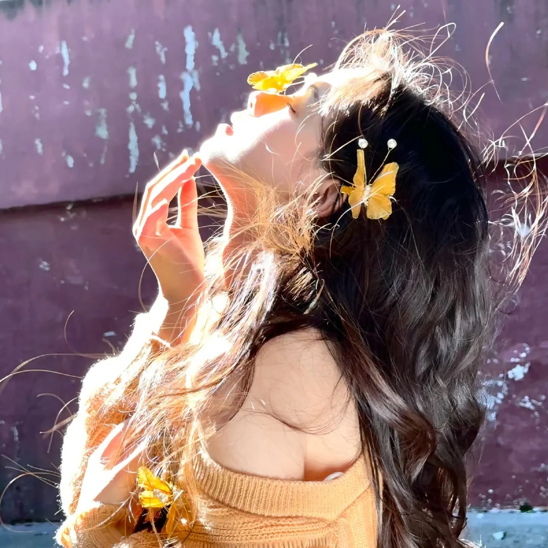 WeChat女头 | 丁达尔效应出现光就有了形状