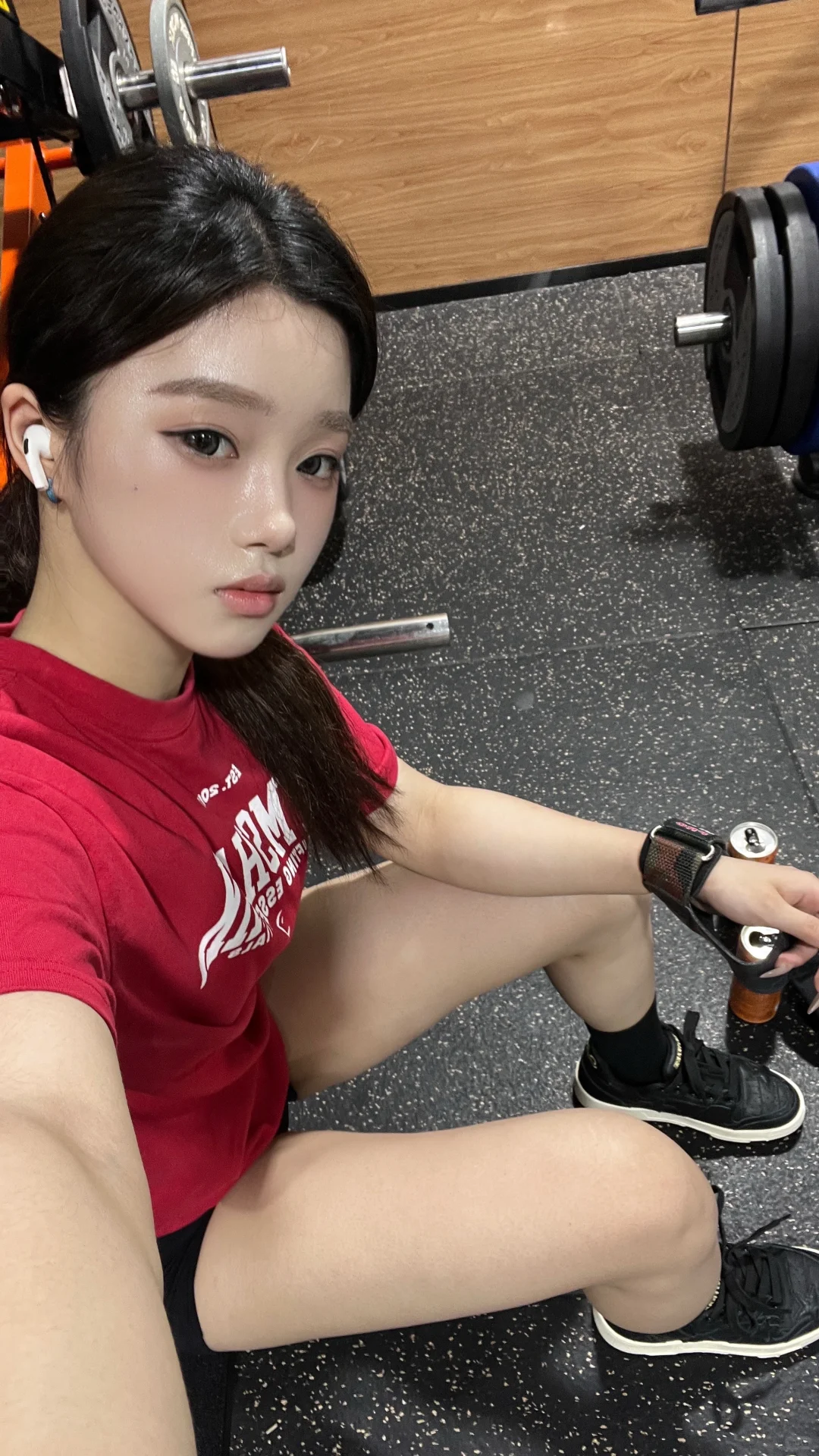 很萌的一健身女