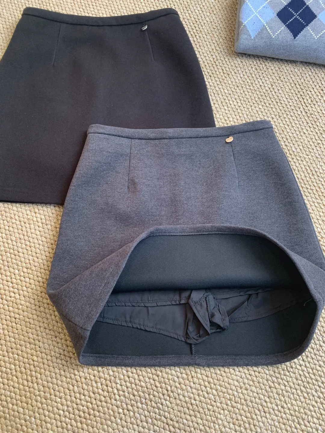 姐妹们秋冬毛呢版短裙来啦！！不敢信才50出头