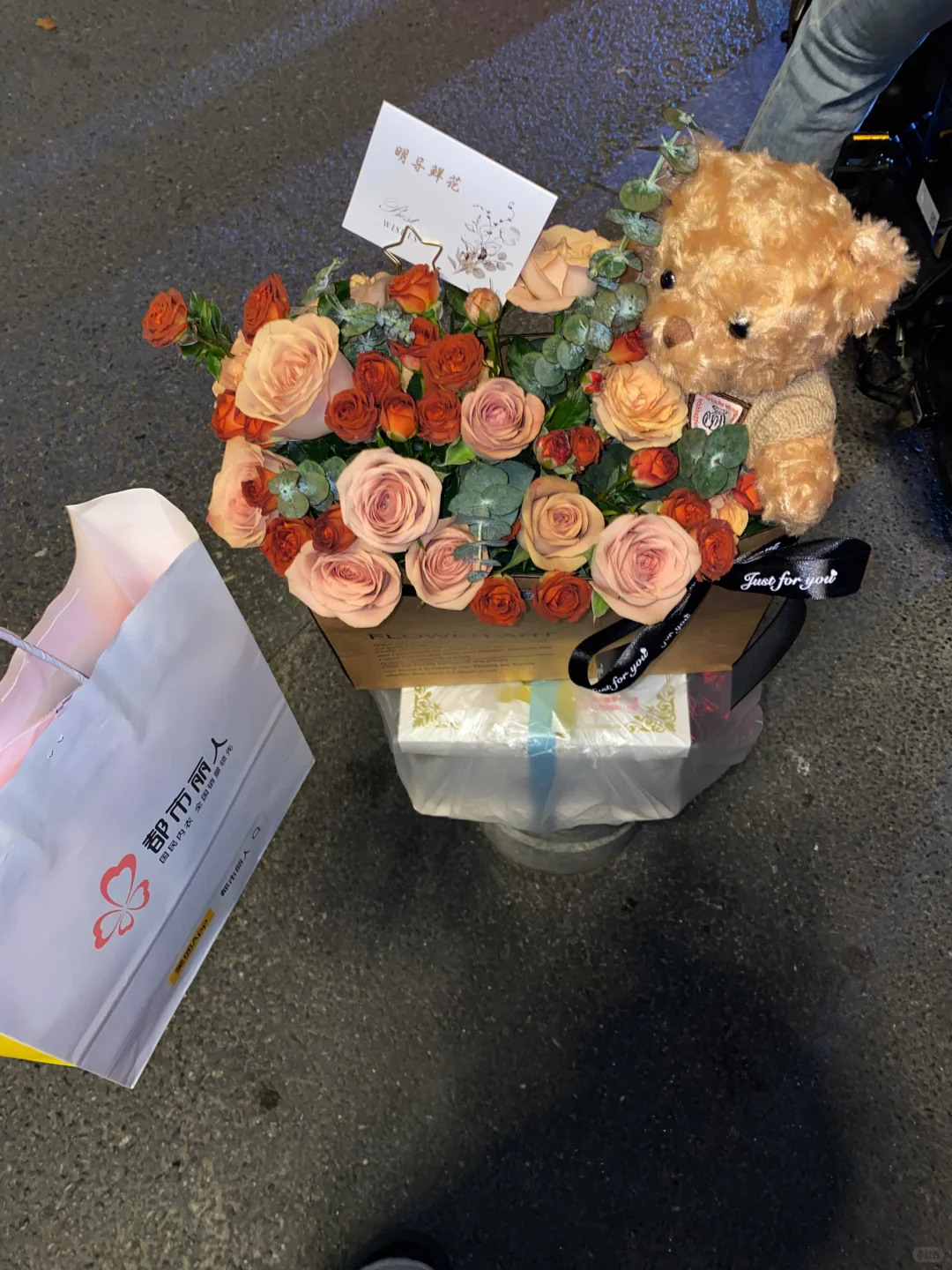 总说女人穿紫色很有少妇的韵味～