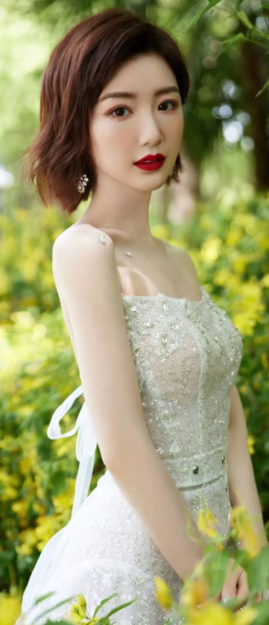 她的每一帧都美到骨子里了～