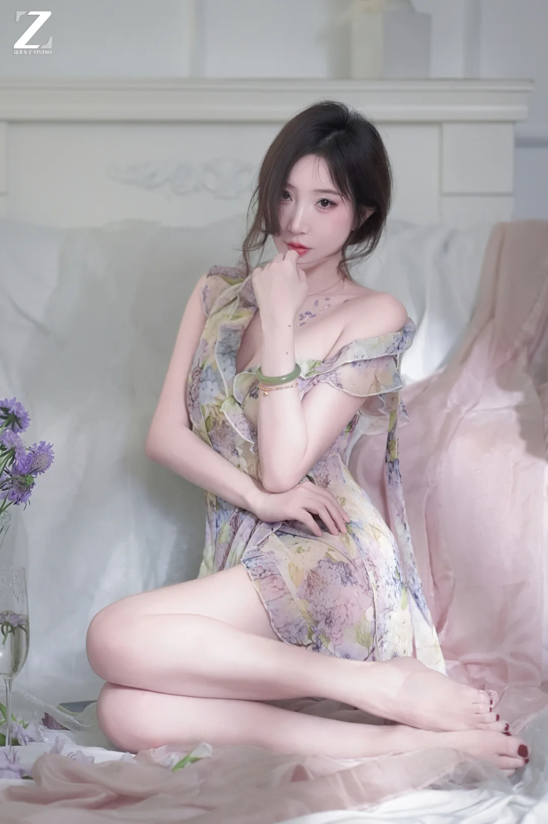 梦幻紫色轻欲私房写真