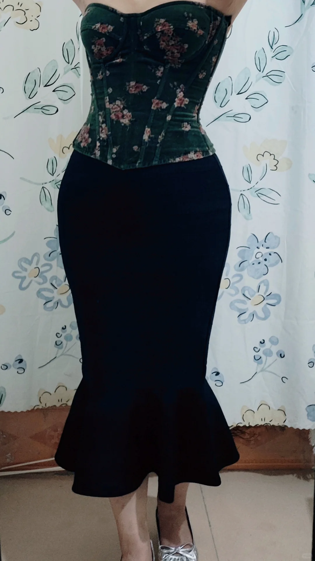 这条裙子也太好看了吧！