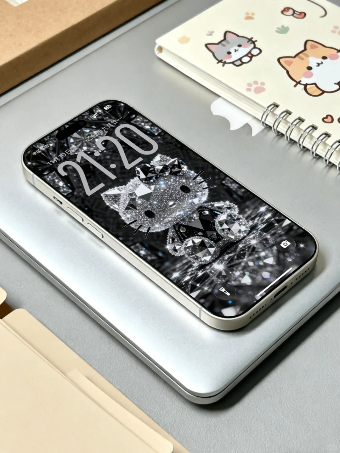 hellokitty「璀璨系列」壁纸