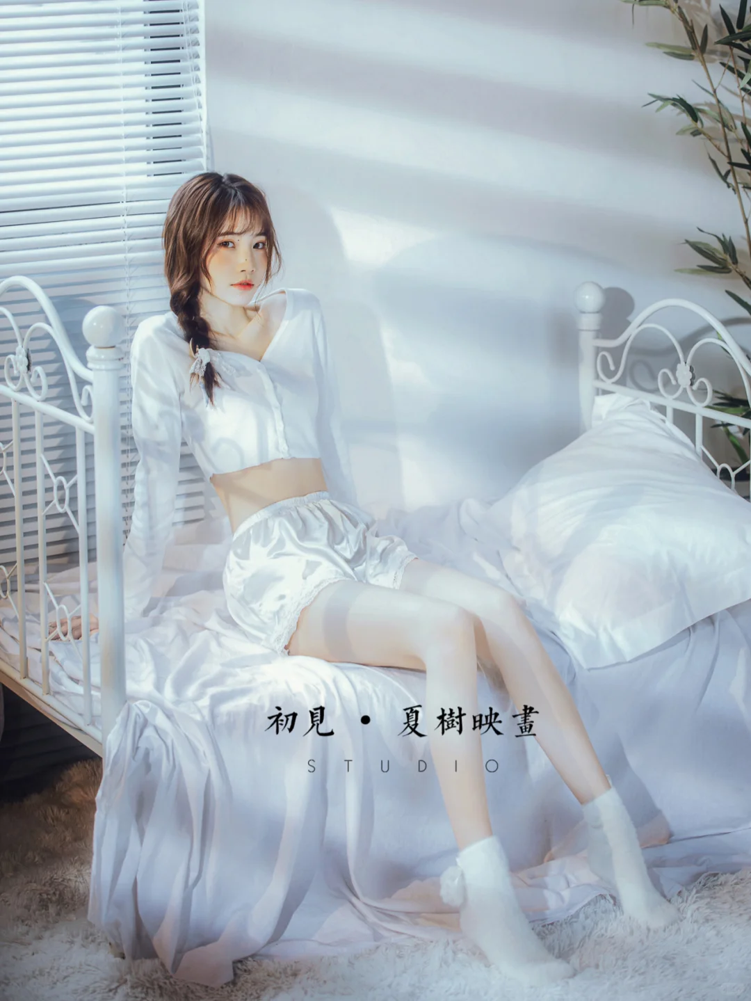 在广州拍一套这样的纯欲私房写真要多少钱？