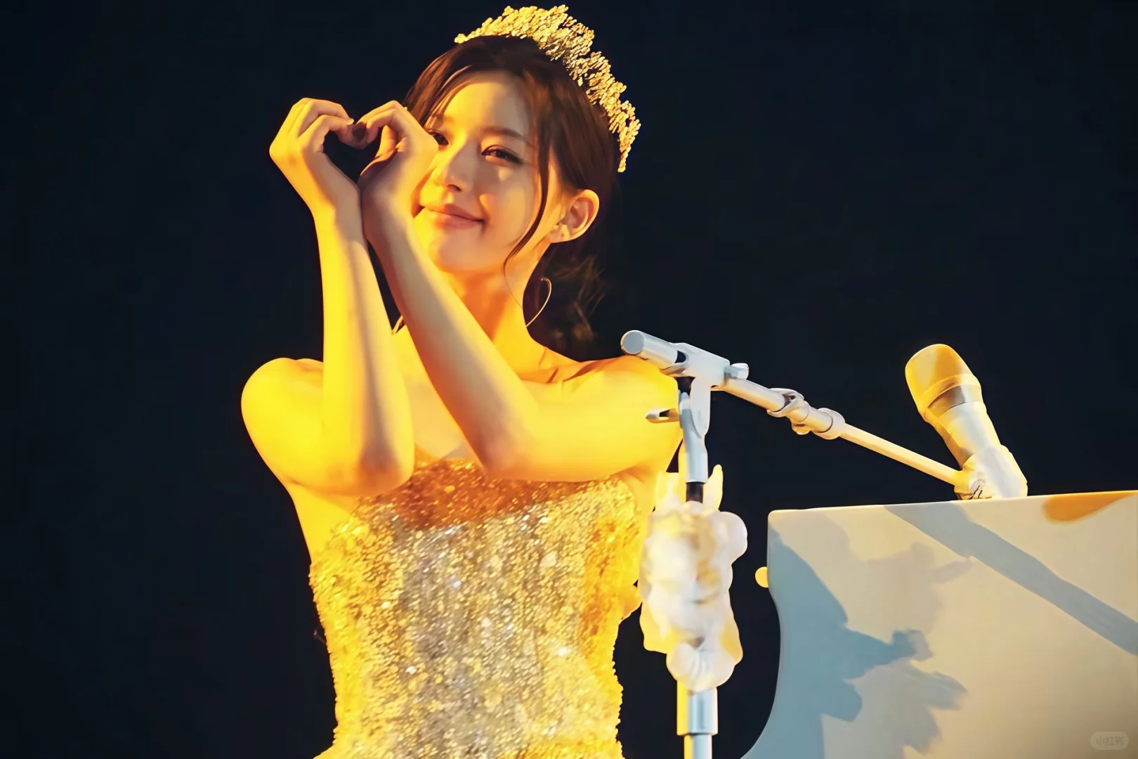 𝑺𝒉𝒂𝒓𝒆｜赵露思平板壁纸🫧