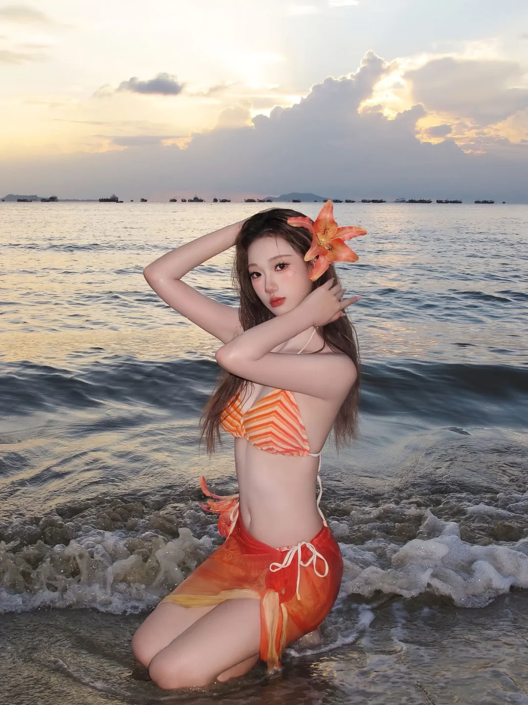 海边的浪漫，是橘子泳衣和日落🌅