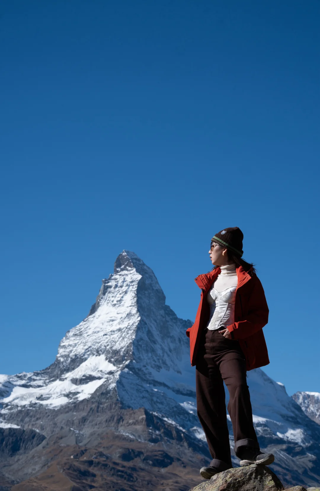 把鱼骨胸衣穿去轻徒步？5小时后…真香了！