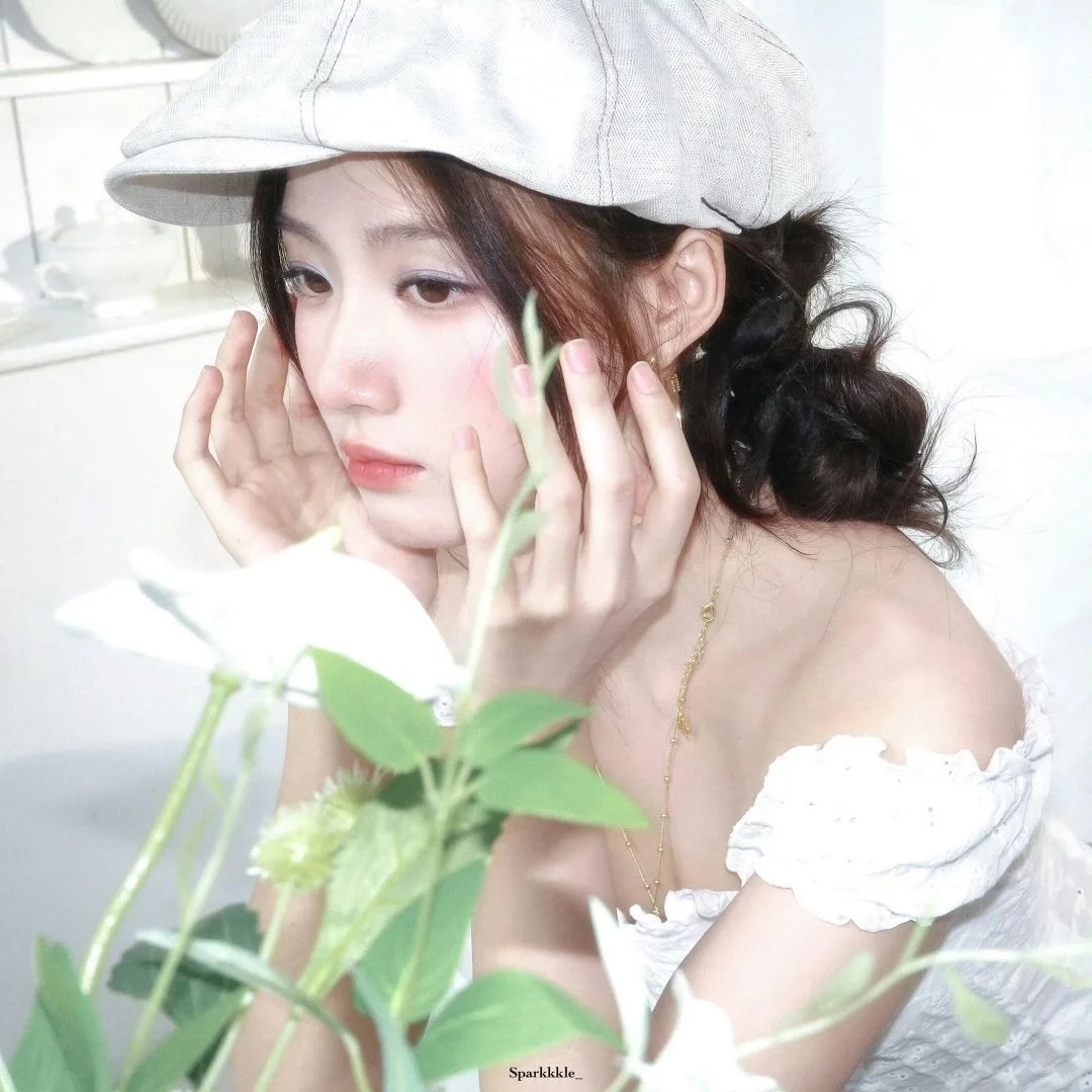 𝙒𝙚𝘾𝙝𝙖𝙩女生头像🐾