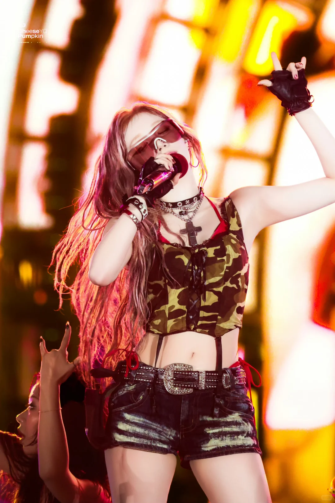 宋雨琦你也太会钓了吧！！！水弹舞台辣成这样