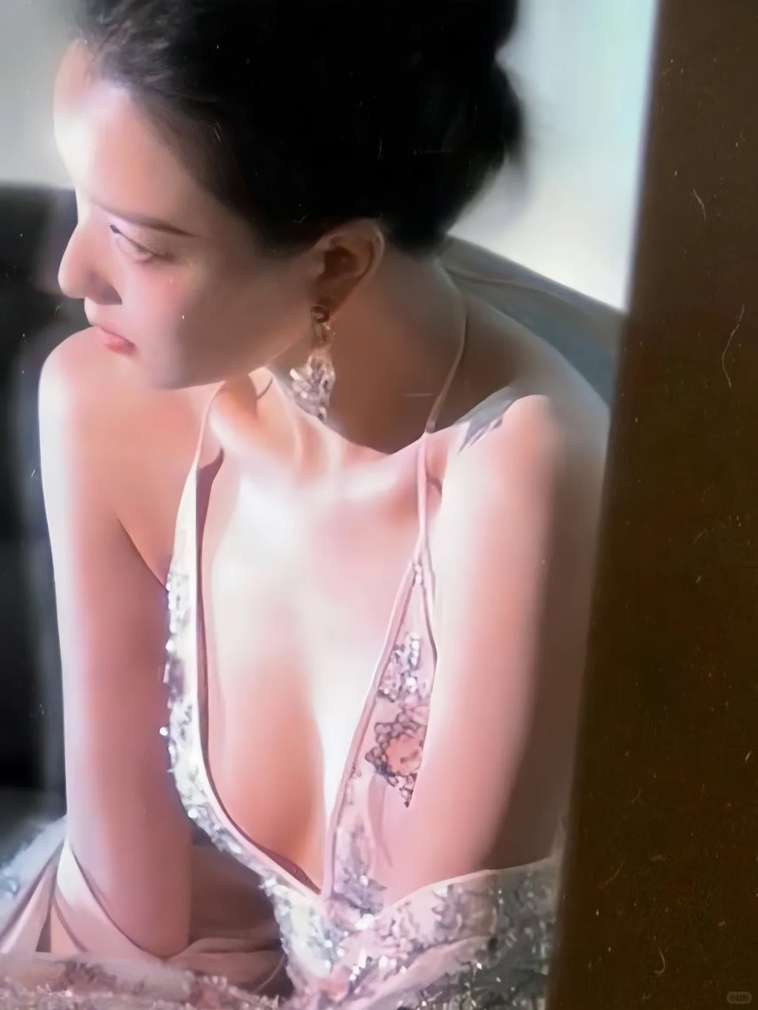 倪妮吊带裙造型生图，太美了！！！！