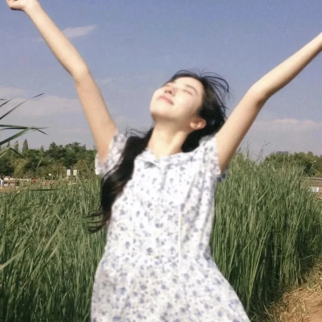 邂逅复古风女生头像