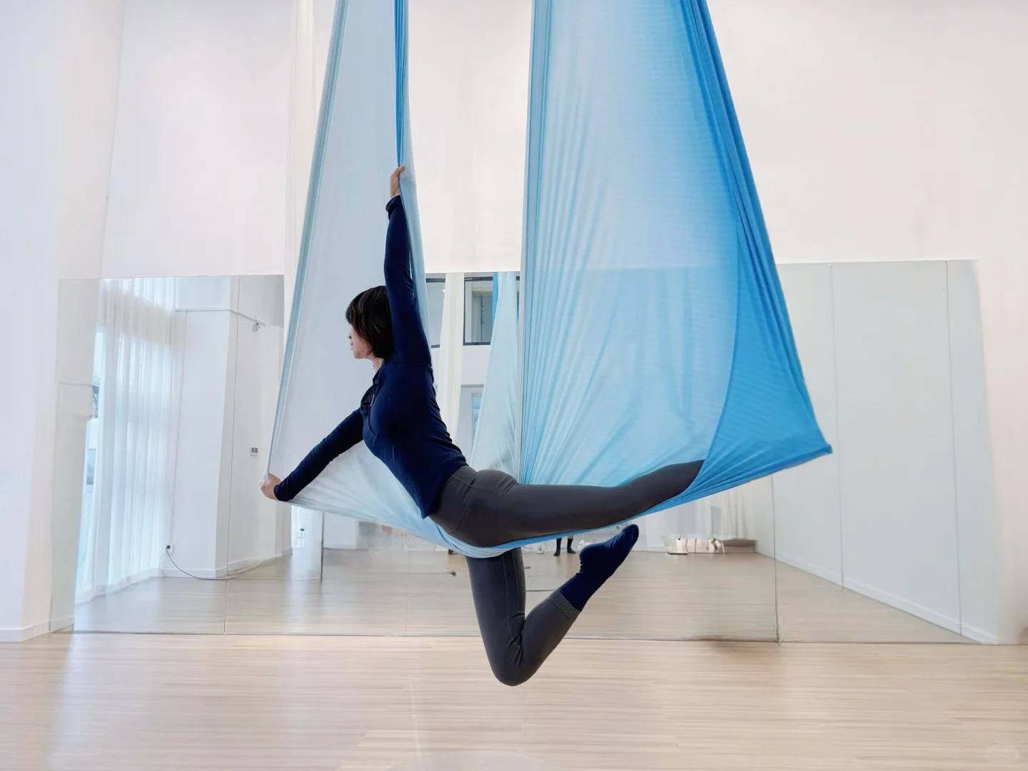 空中瑜伽🧘🏻‍♀️