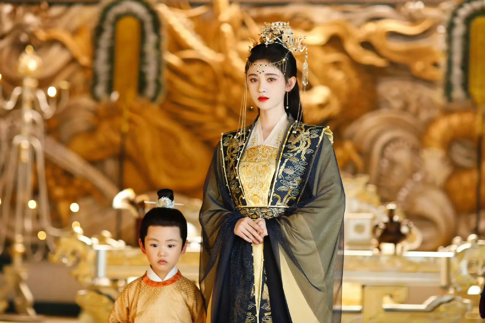 我觉得他是一个很有正义感的女孩子。