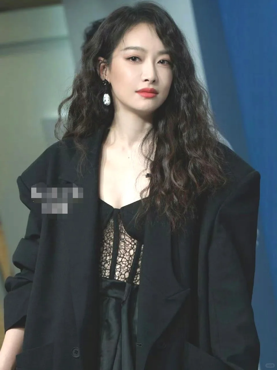 宋茜进来美我一大跳