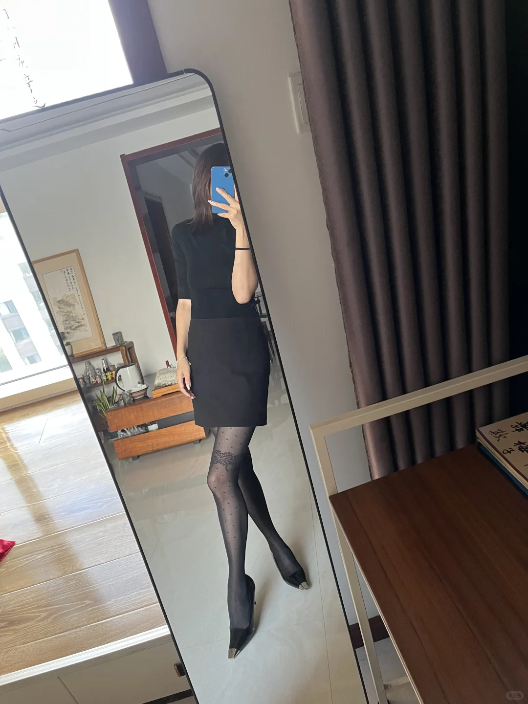黑色的丝袜、真的太显腿细了🫣