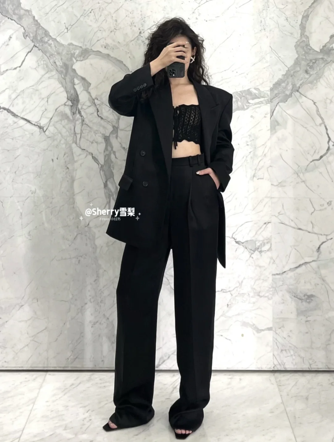 女士黑色双排扣羊绒西装薄垫肩宽松版型西服