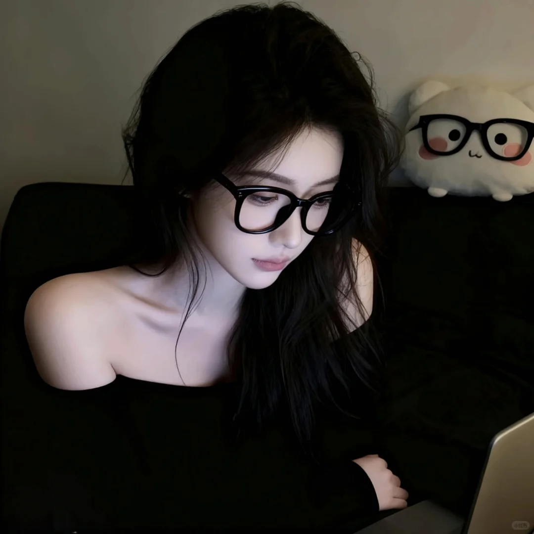 𝙒𝙚𝘾𝙝𝙖𝙩｜韩系 ins 女头