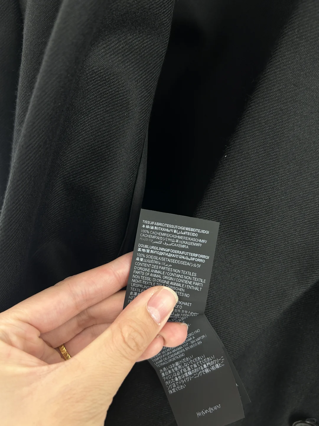 女士黑色双排扣羊绒西装薄垫肩宽松版型西服