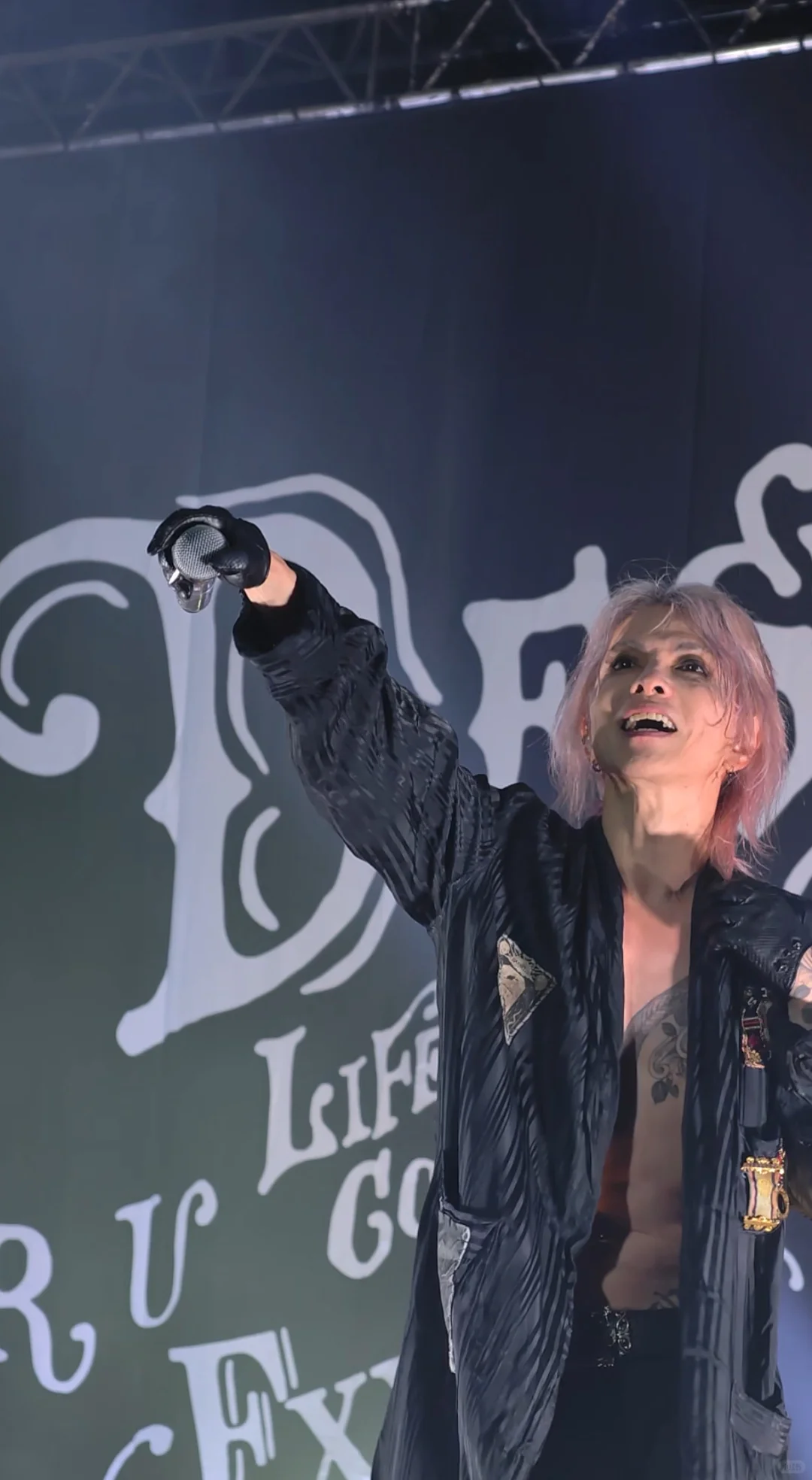 不要再说宝宝老了，这直出不比小年轻差🥹