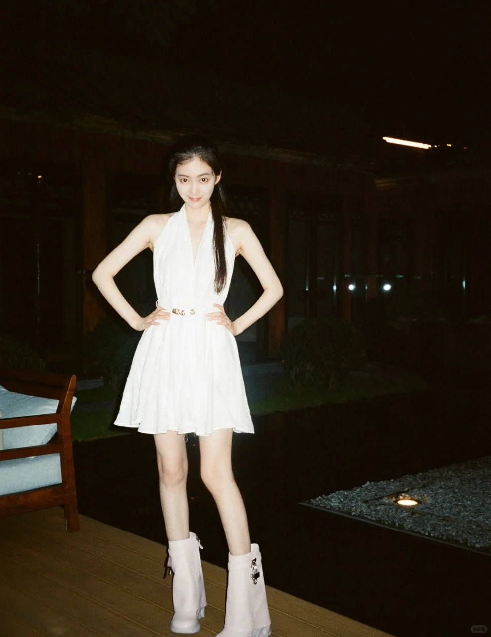 谁能想到 “电影感写真” 是 AI 生成的？