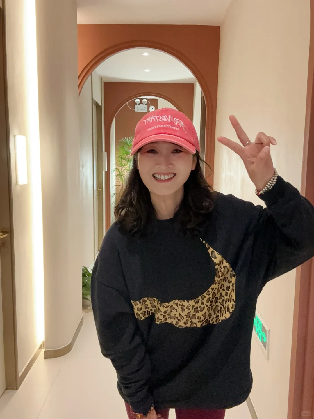 素颜出门探店 做完换了一张脸