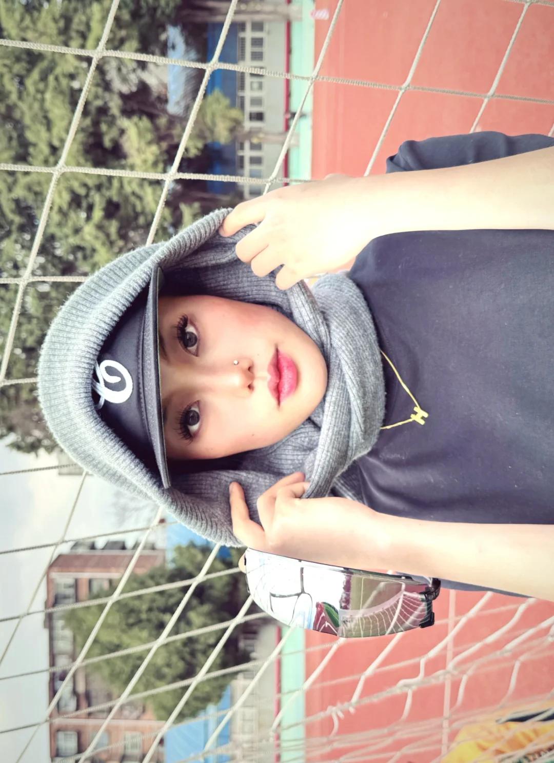 我爱我 爱原本的我 超爱素颜 因瑕疵而鲜活