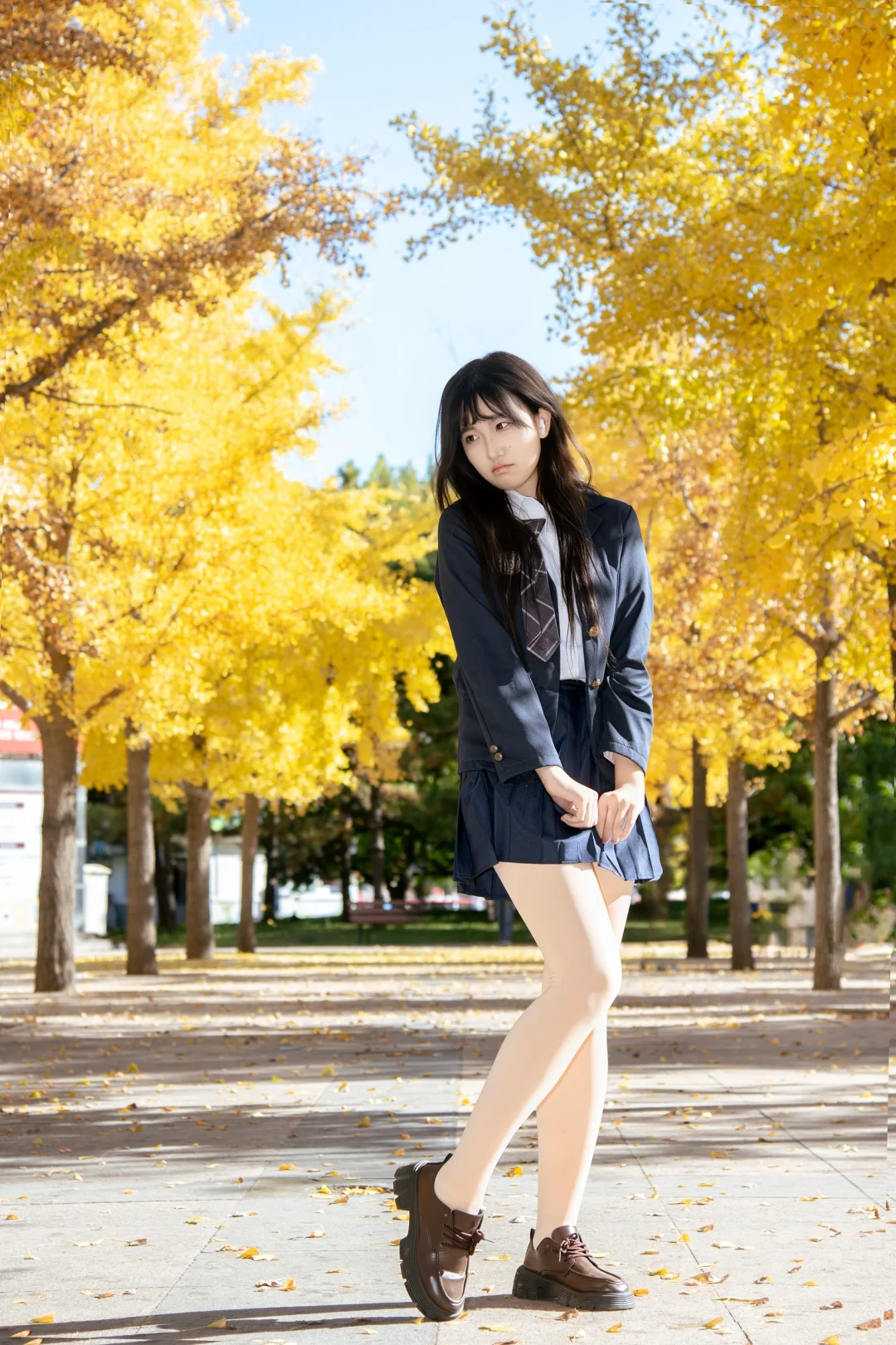 【🍂朝阳公园秋日心动警报！JK短裙×银杏雨，清