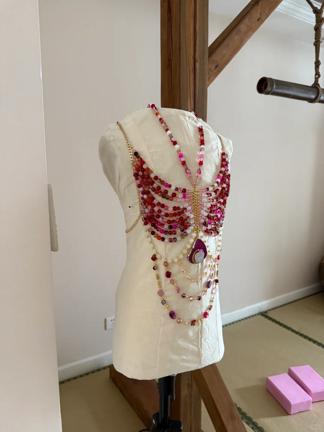 当我有了一块儿粉色石头🦩