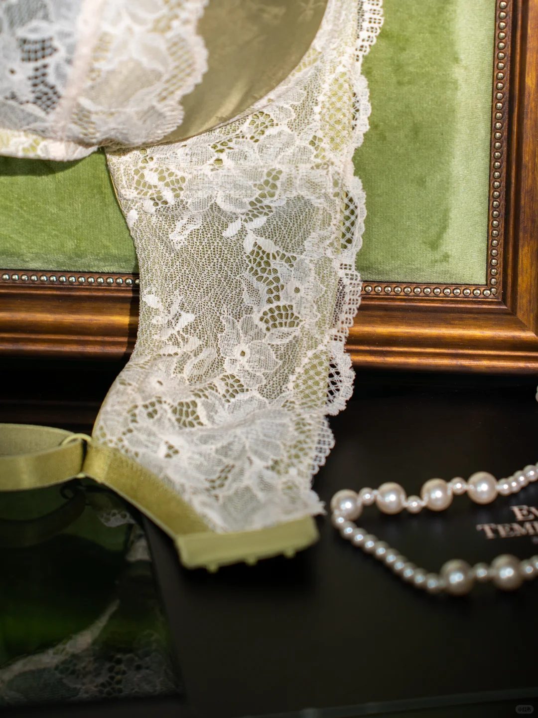 初秋氛围感~美到犯规的蕾丝内衣