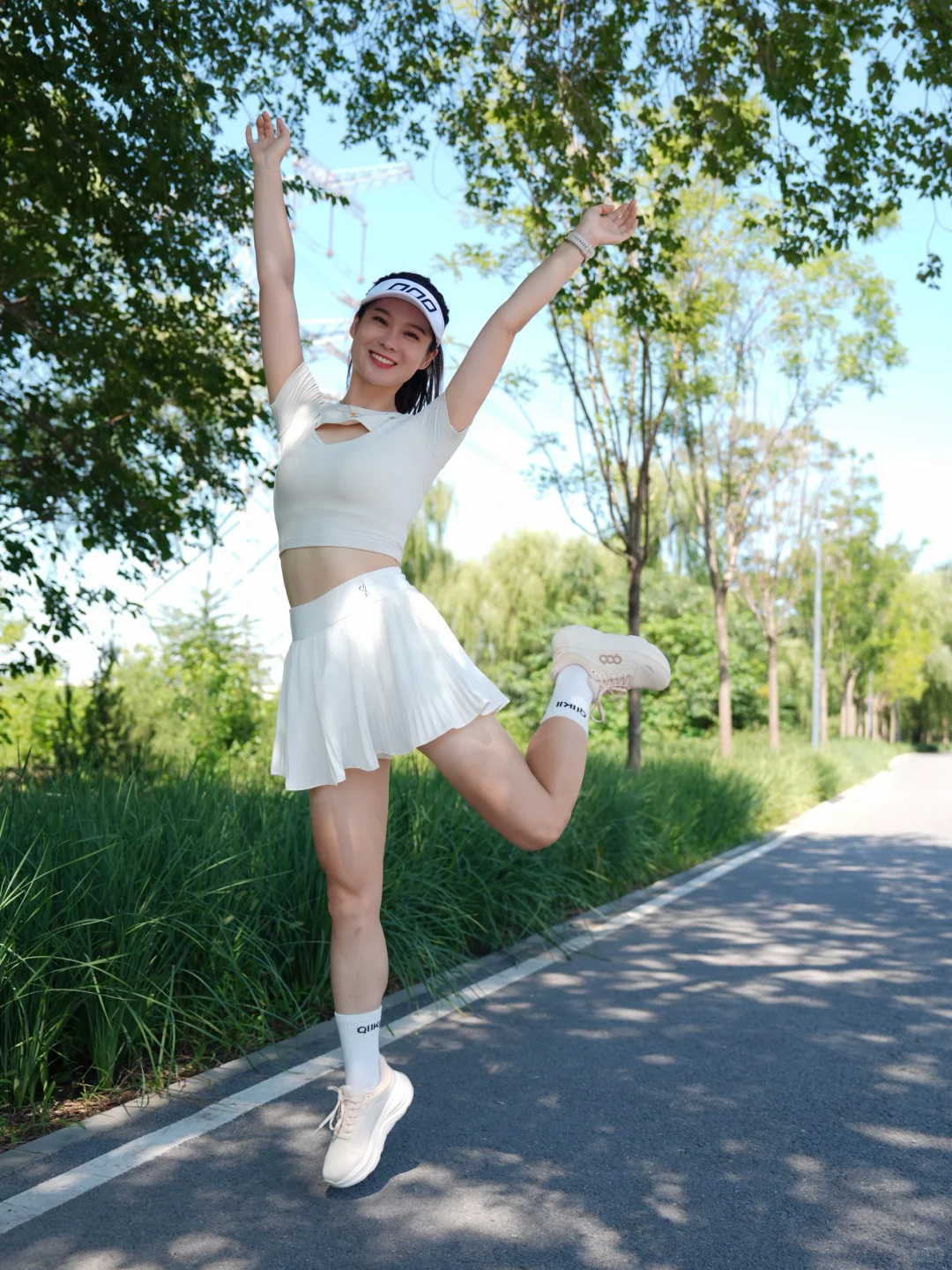 被追问800次的跑步鞋！小个子也能穿出超模腿