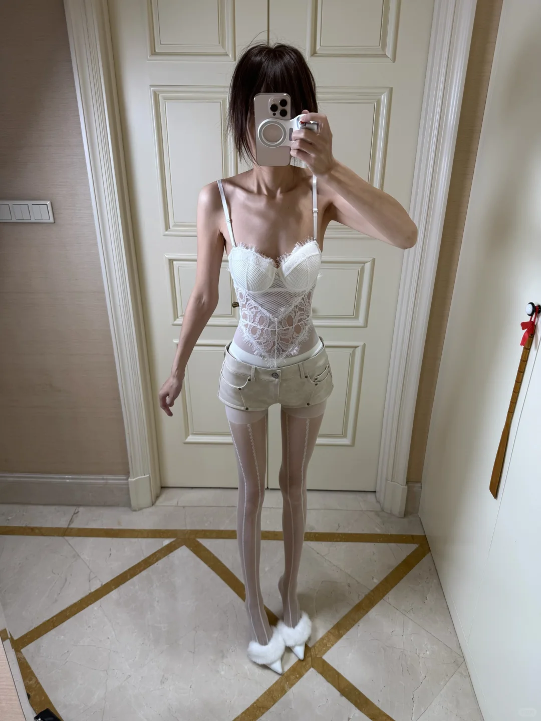 蕾丝鱼骨胸衣➕皮短裤🤳🤍🦋