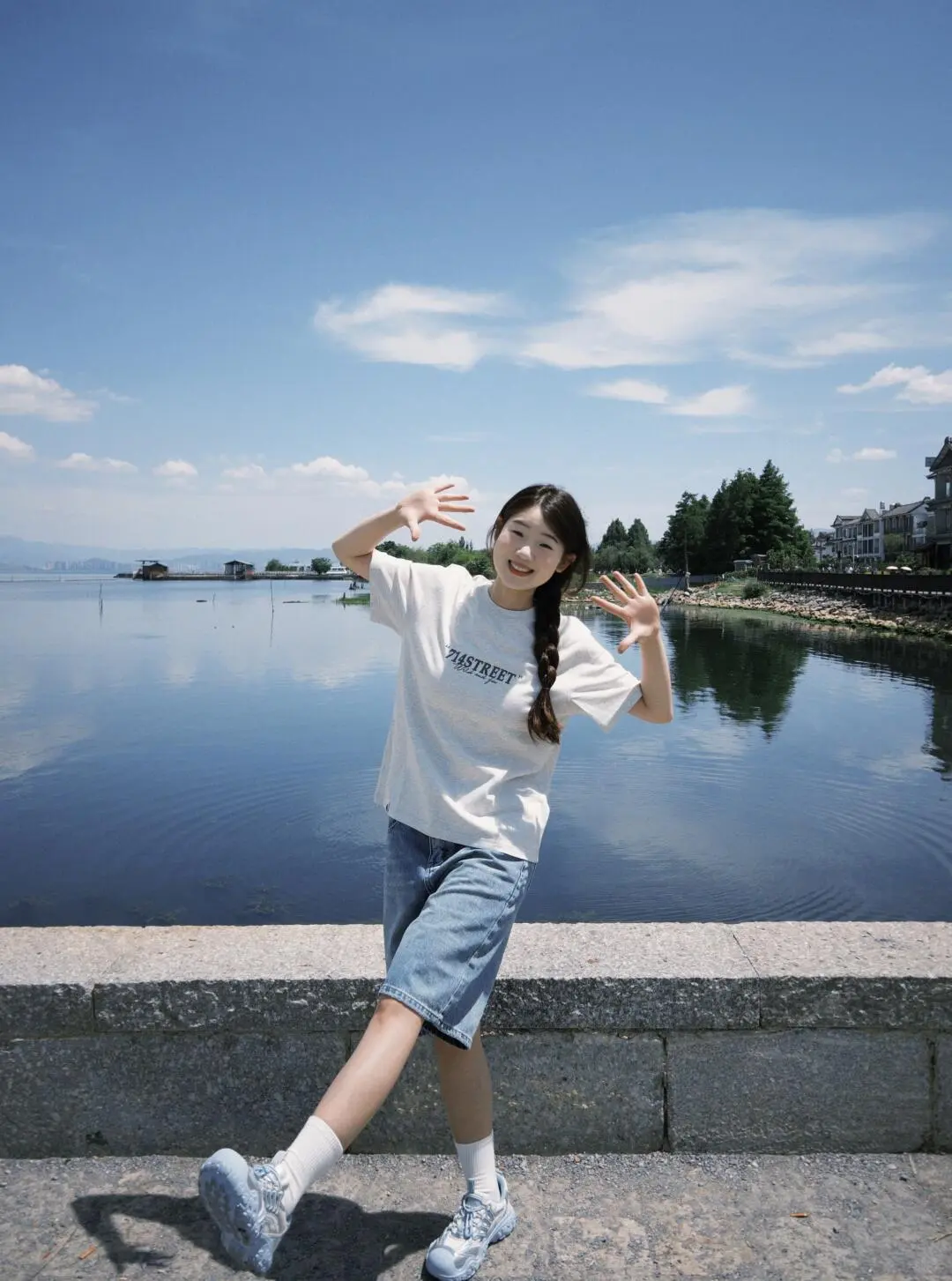 跟着沈月生命力拍照🌊蓝色系丑萌鞋上大分