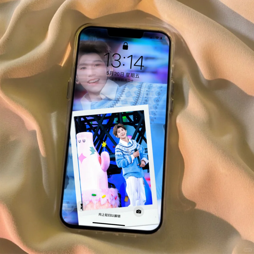 爱死这个笑容了😍太可爱啦！