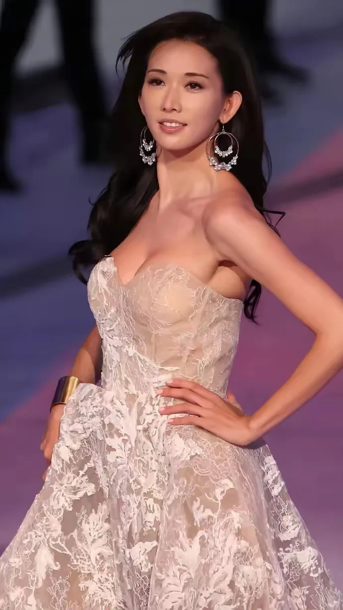 林志玲｜性感女神，太美了！