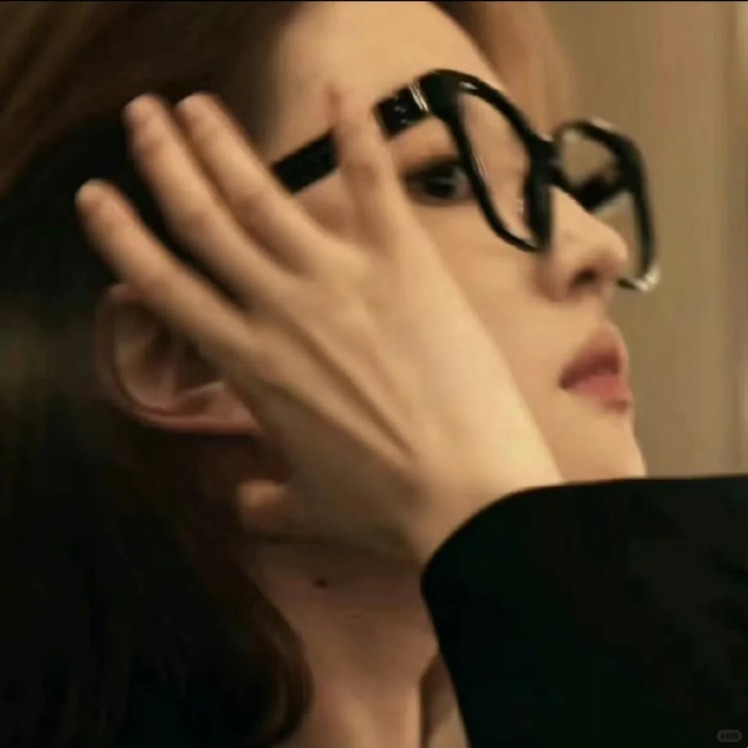 用女神照片当头像被领导批评了！