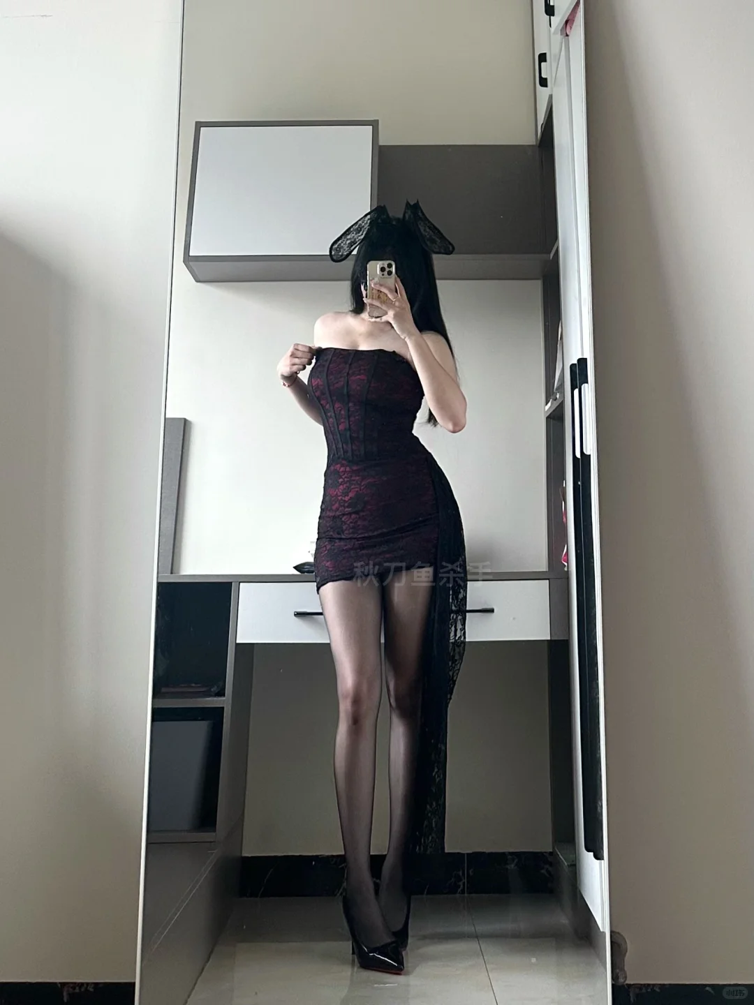 今天来个小性感裙子穿搭！