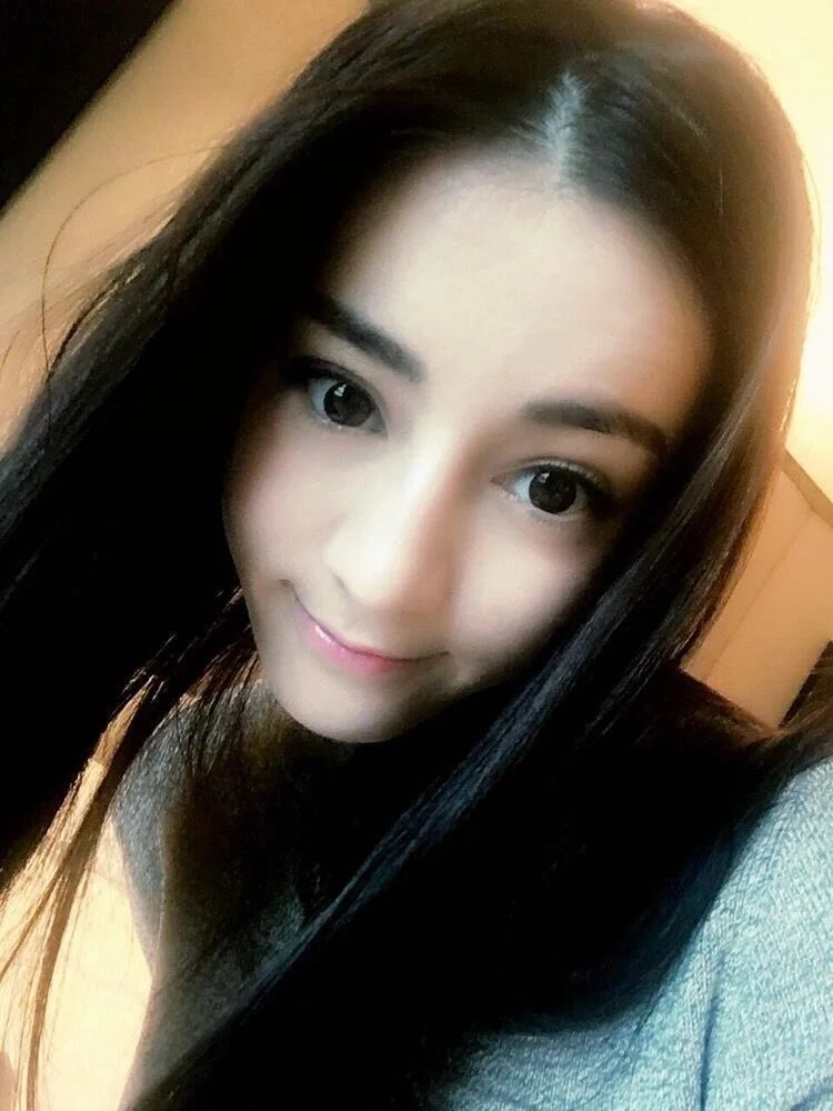 早期的迪丽热巴 浓厚异域风情